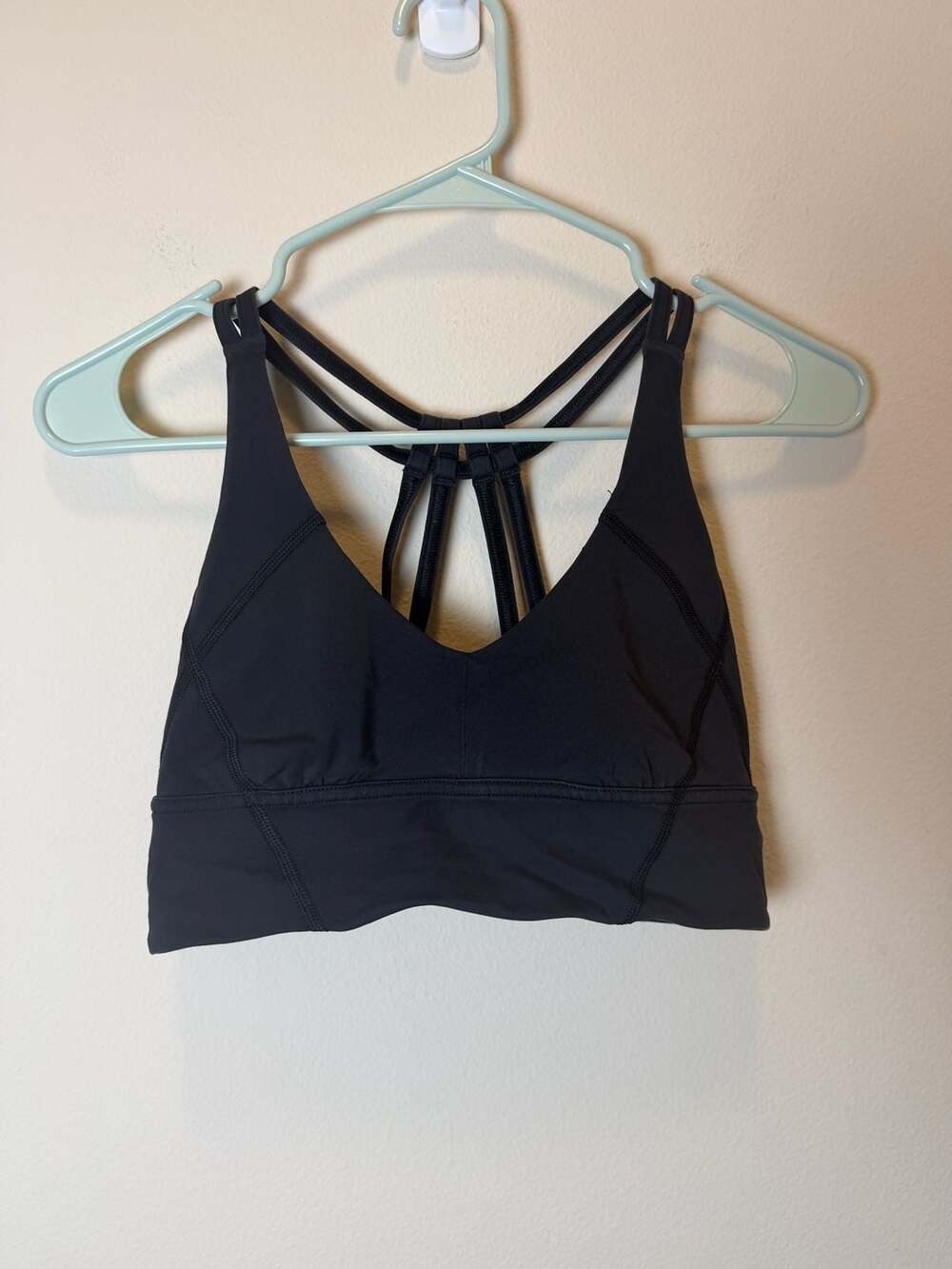 Lululemon Black Strappy Back Sports Bra Size 6